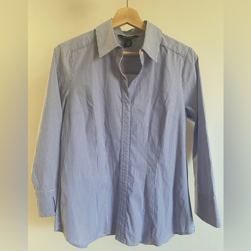 White House | Black Market Top - Light Blue Pinstripe Fitted Oxford with Zipper